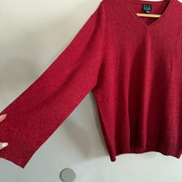 JOS A BANK | Deep red Cashmere V Neck Sweater Burgundy Rust Red | Size Large - Picture 3 of 4